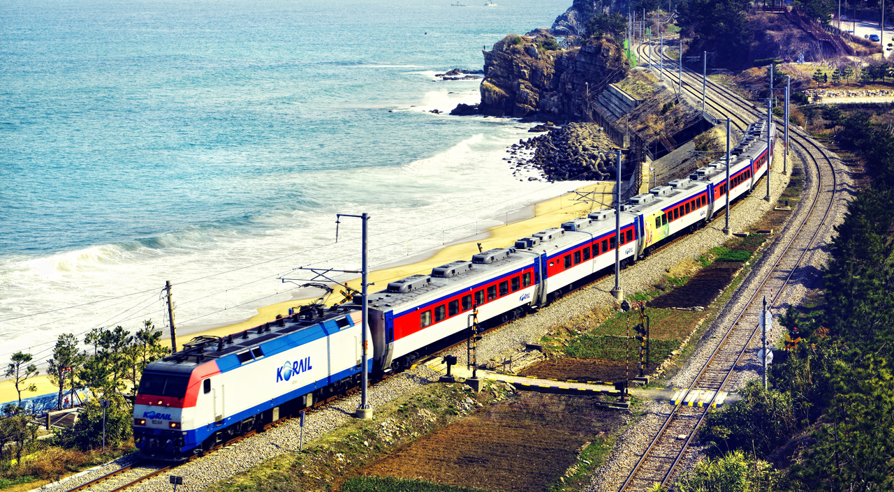 강릉 기차 (출처 : 한국관광공사)