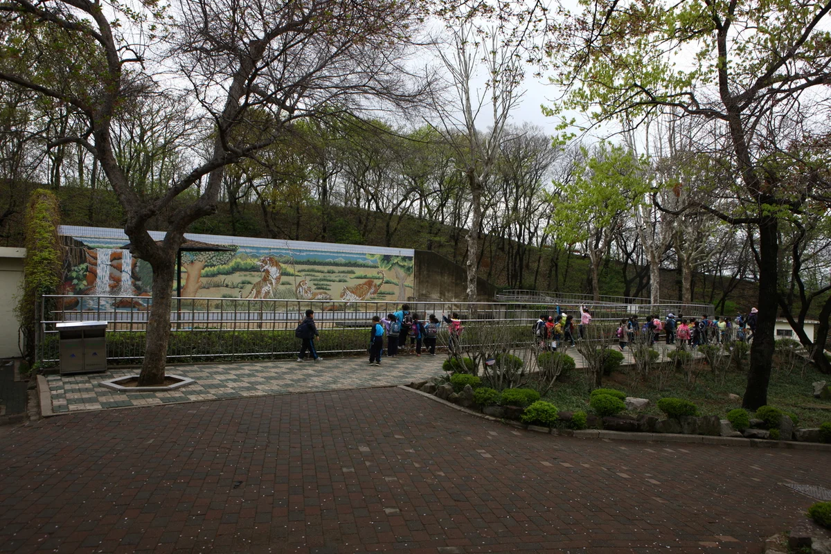 달성공원 펜션 (출처 : 한국관광공사)