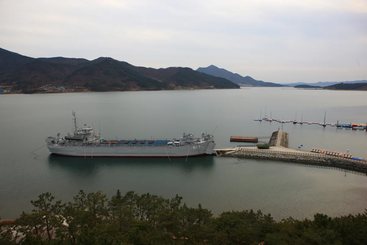 경남 벚꽃 (출처 : 한국관광공사)