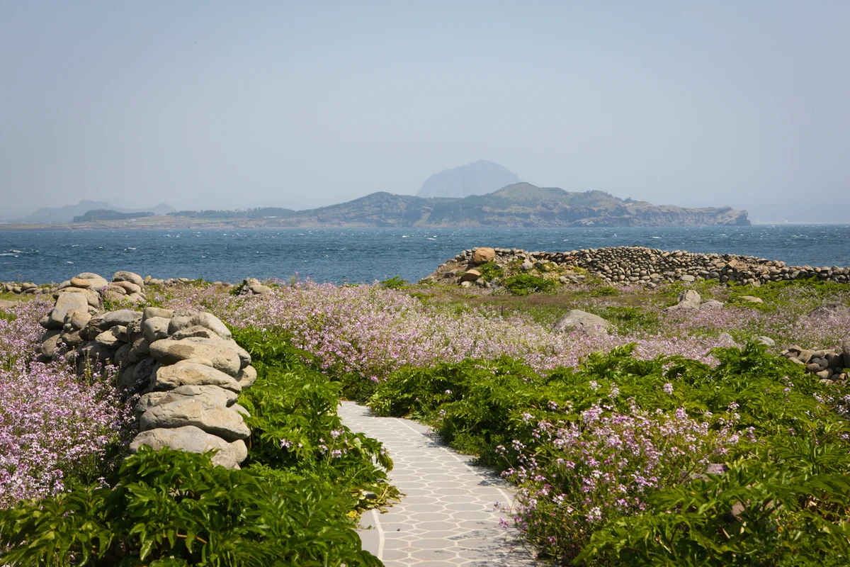 홍천군 봄 가볼만한곳: 팔봉산 - 홍천여행 여행