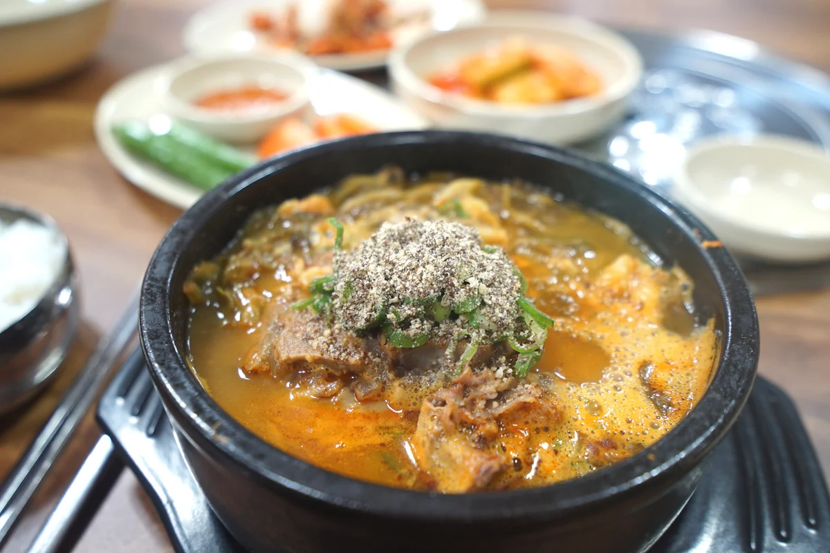 부여 패러글라이딩 (출처 : 한국관광공사)