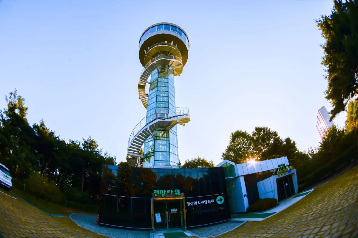 밀마루전망대 일몰 (출처 : 한국관광공사)