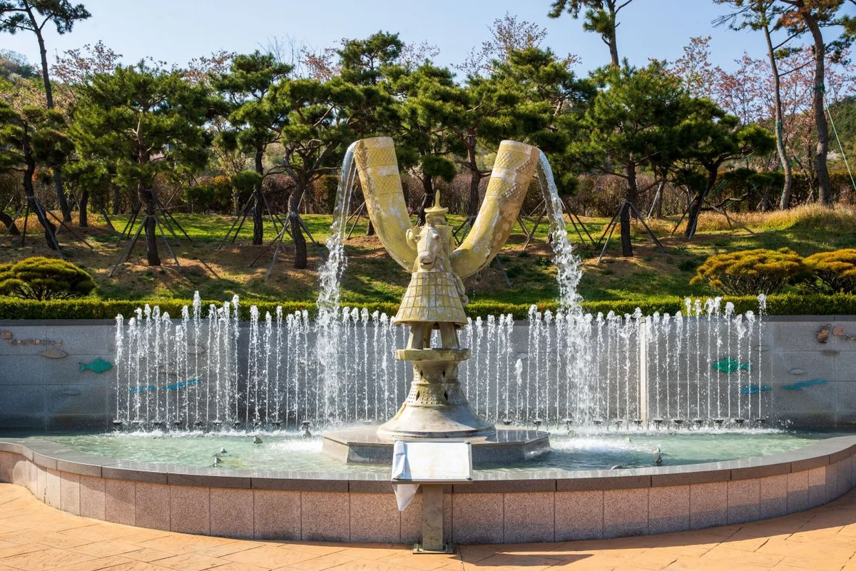 김해가야테마파크 카라반 캠핑장 - 김해가야테마파크 여행