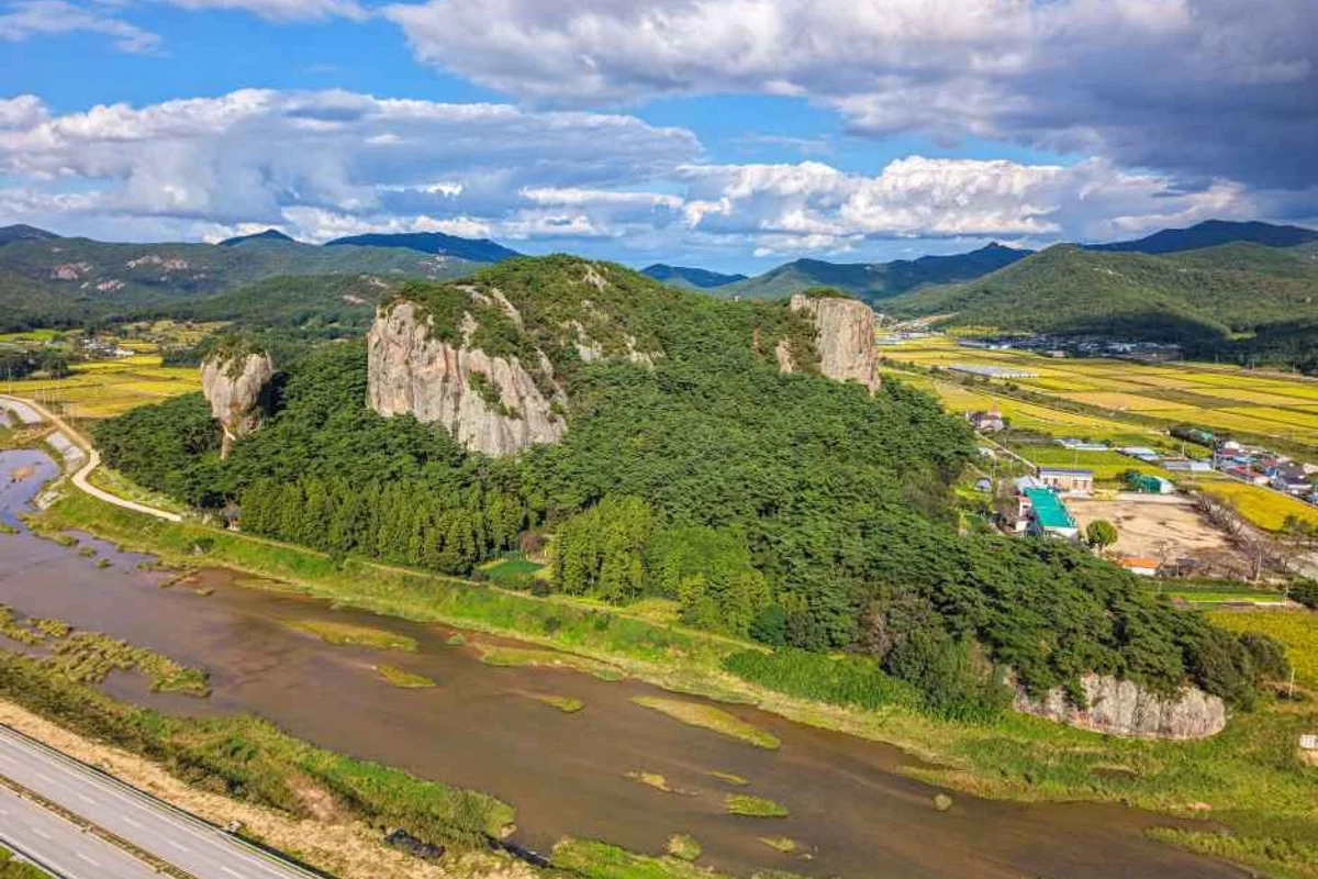 6 월 제주도 여행 (출처 : 한국관광공사)