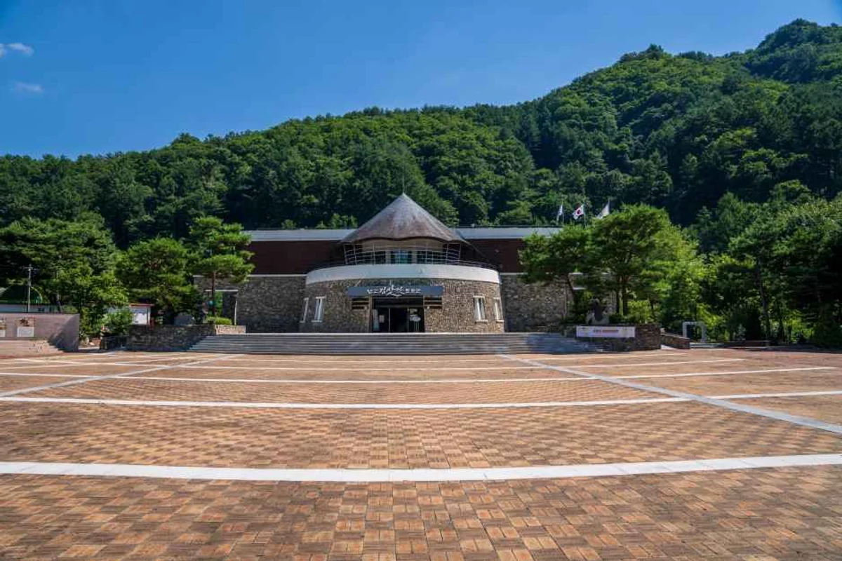 영월 해안 산책로 (출처 : 한국관광공사)