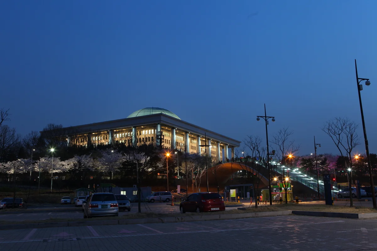 윤중로벚꽃길 - 여의도 여행