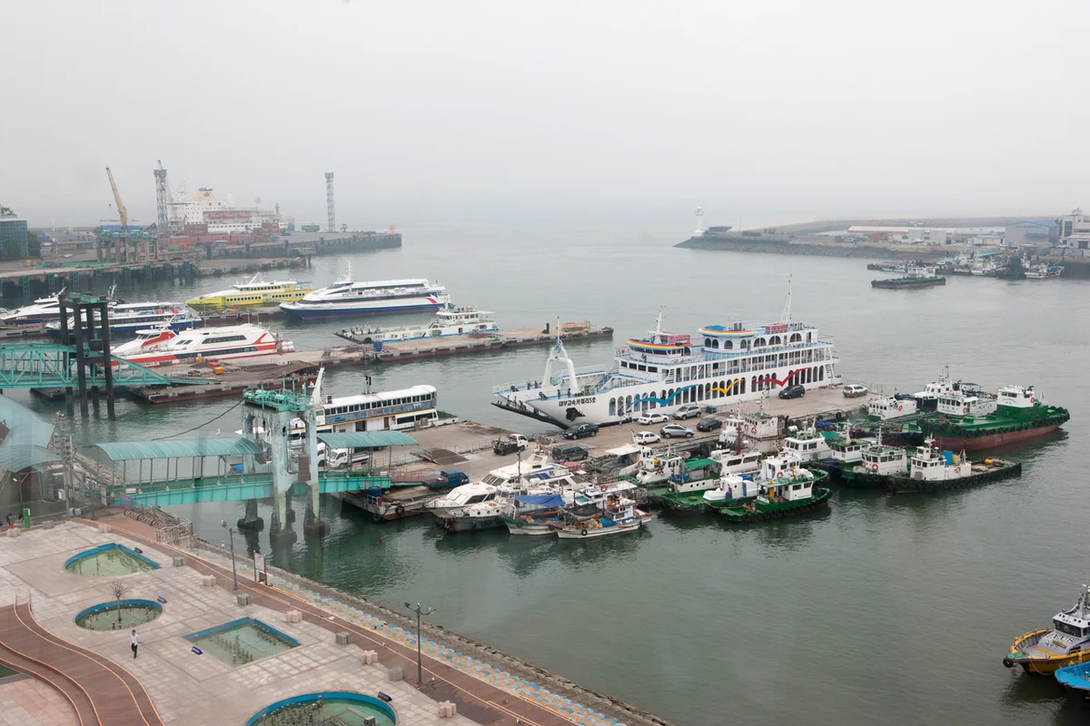 밴댕이회무침거리 - 연안부두 여행