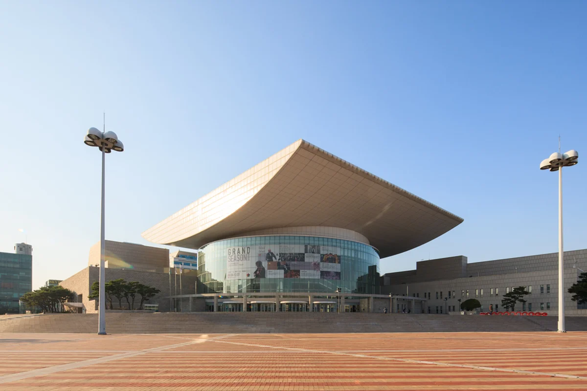 예술의전당 - 교대유적지 여행