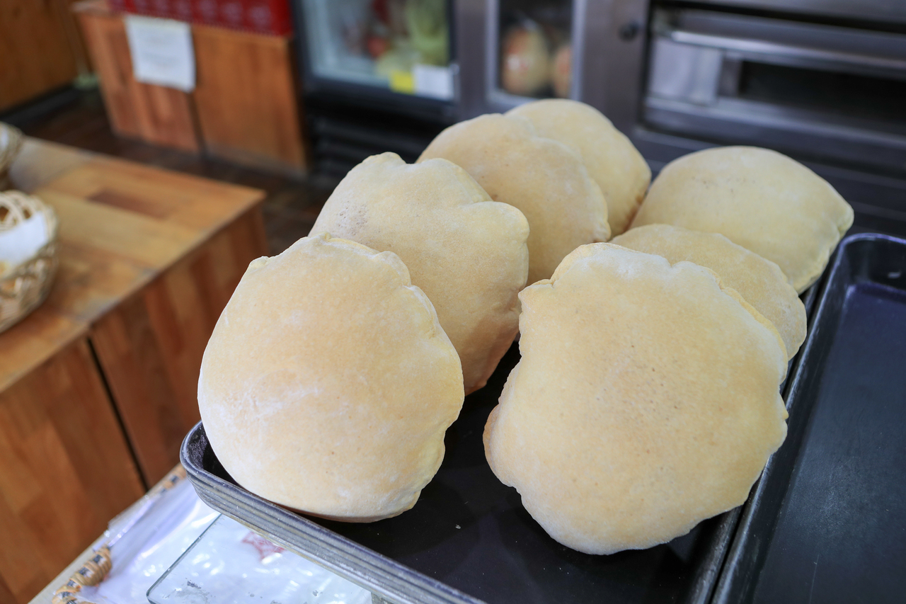 차이나타운 비 오는 날 실내 (출처 : 한국관광공사)
