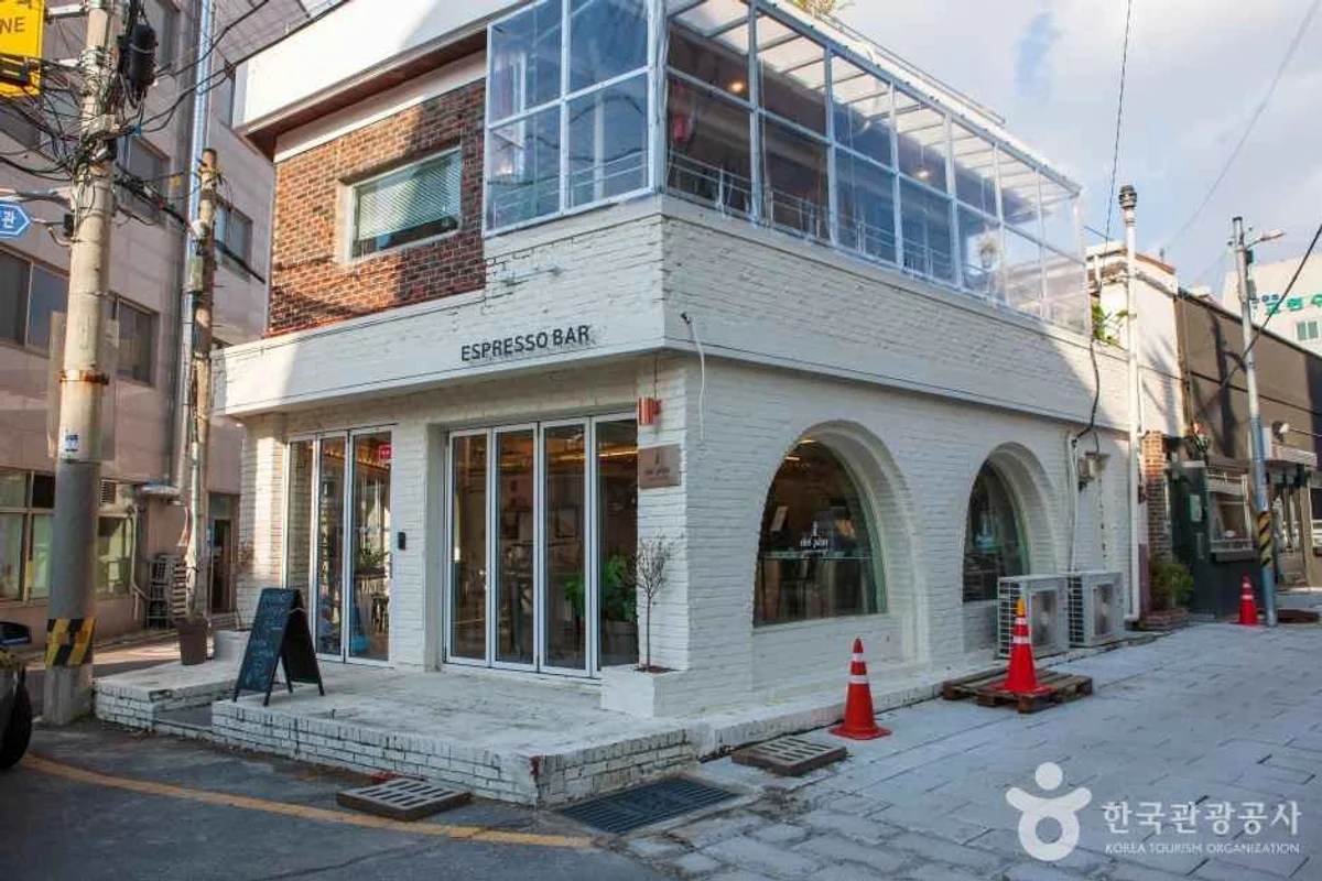 동명동 데이트 코스 (출처 : 한국관광공사)