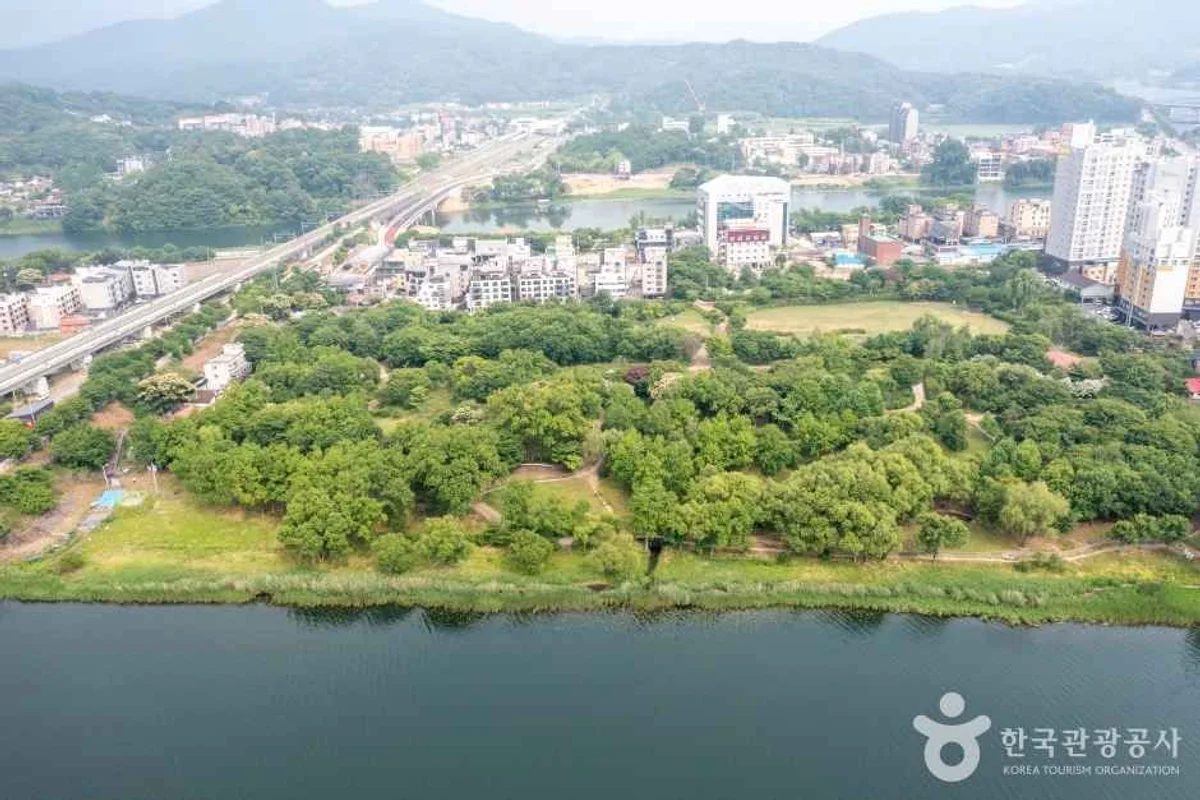 고복자연공원 자전거길 (출처 : 한국관광공사)