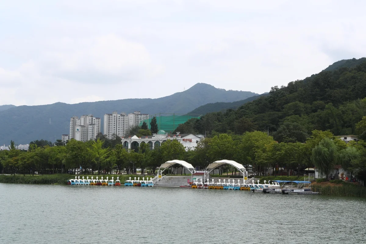 수성못 산책 (출처 : 한국관광공사)