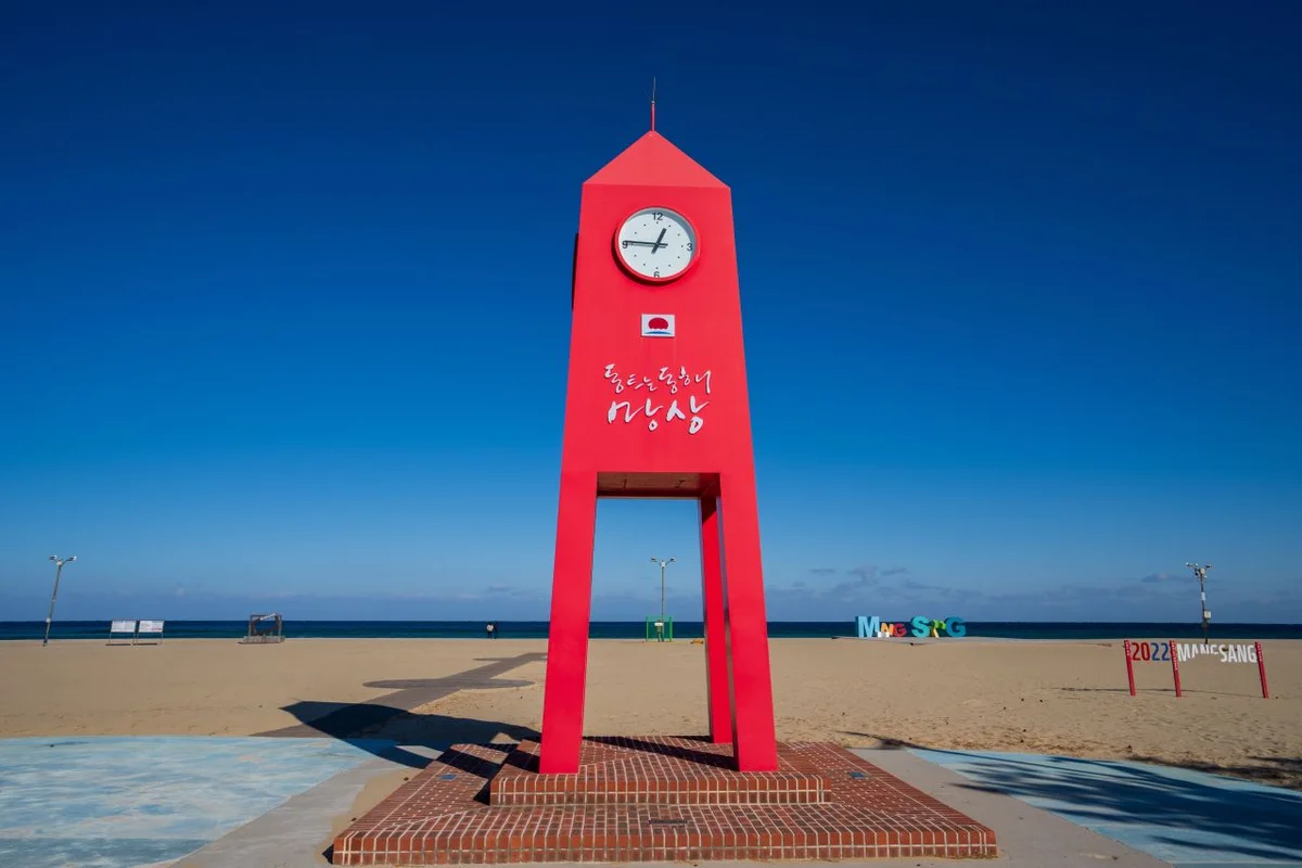 망상해수욕장 자전거길 (출처 : 한국관광공사)