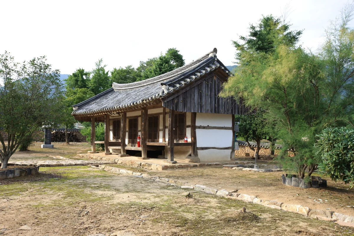 장성군 유적지 (출처 : 한국관광공사)